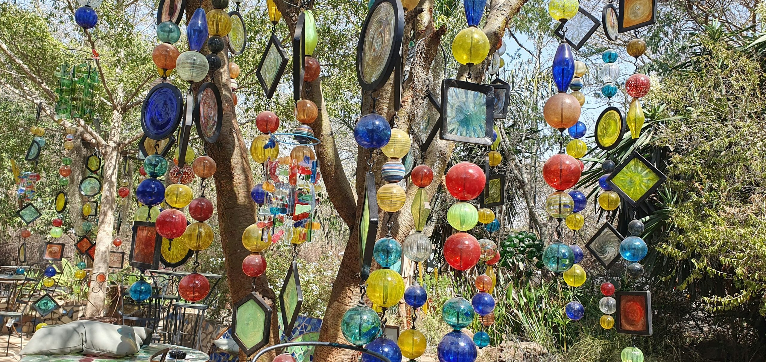 Over decorated yard Redondo Beach 